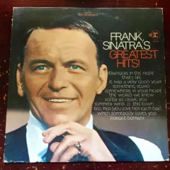 15 Éxitos Inolvidables de Frank Sinatra para Escuchar una y Otra Vez.